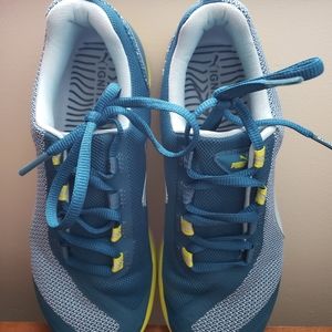 Puma Ignite XT running sneakers